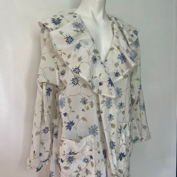 Victorias Secret Country Floral Robe - Picture 3 of 11